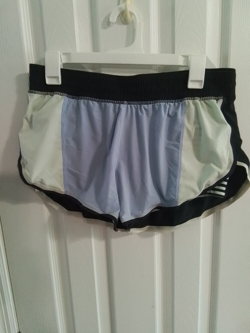 Lululemon Women's Light Blue and Cream Running Shorts